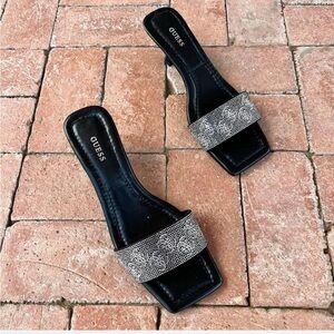 Sz 8.5 GUESS Betiane Heeled Sandal